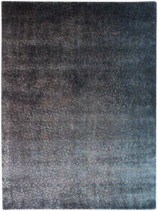 Luxury hand knotted carpet made from Botanical Silk