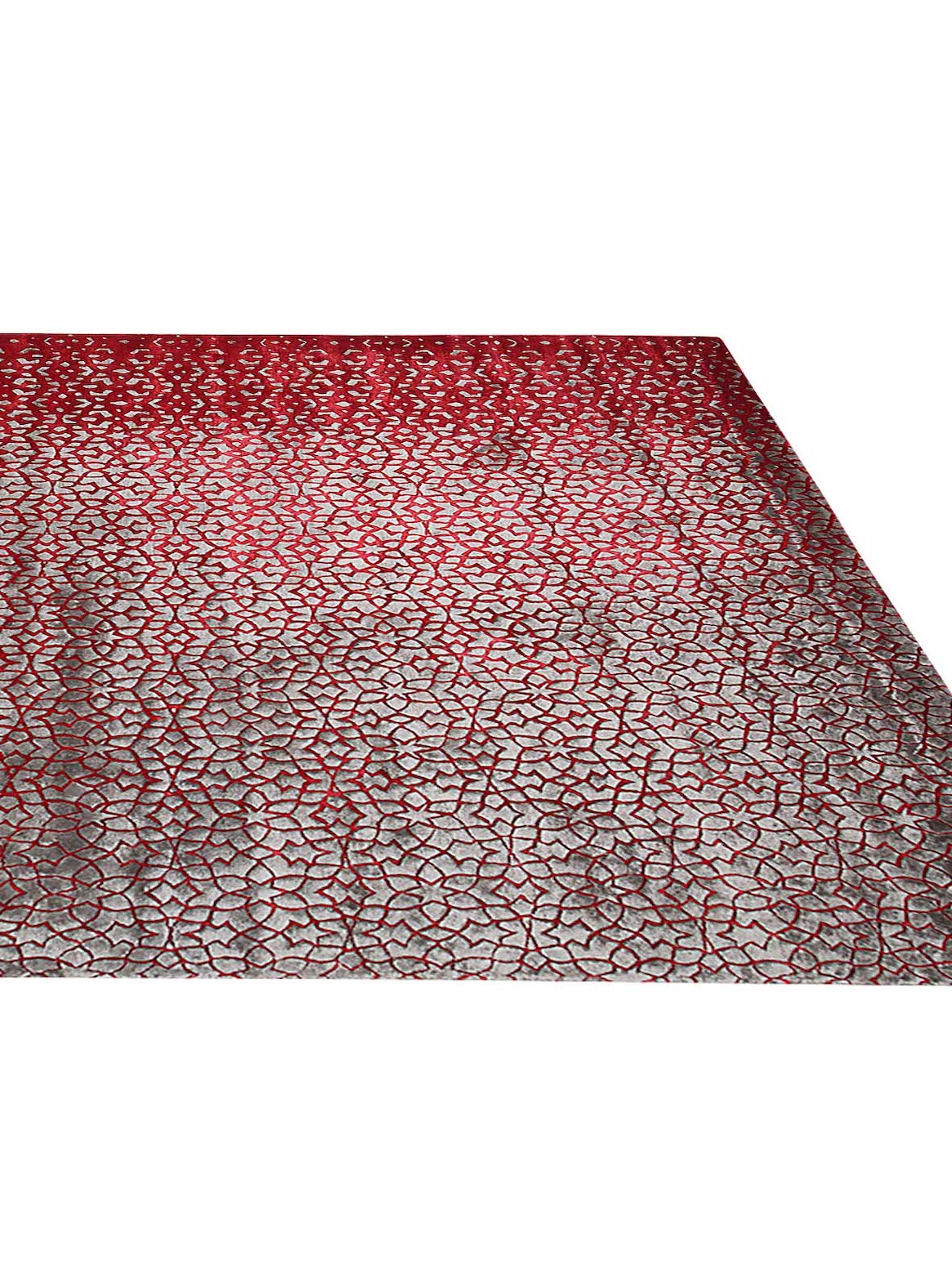 Product: Luxury Carpet | Color: Red | Size: 5'6" x 8'