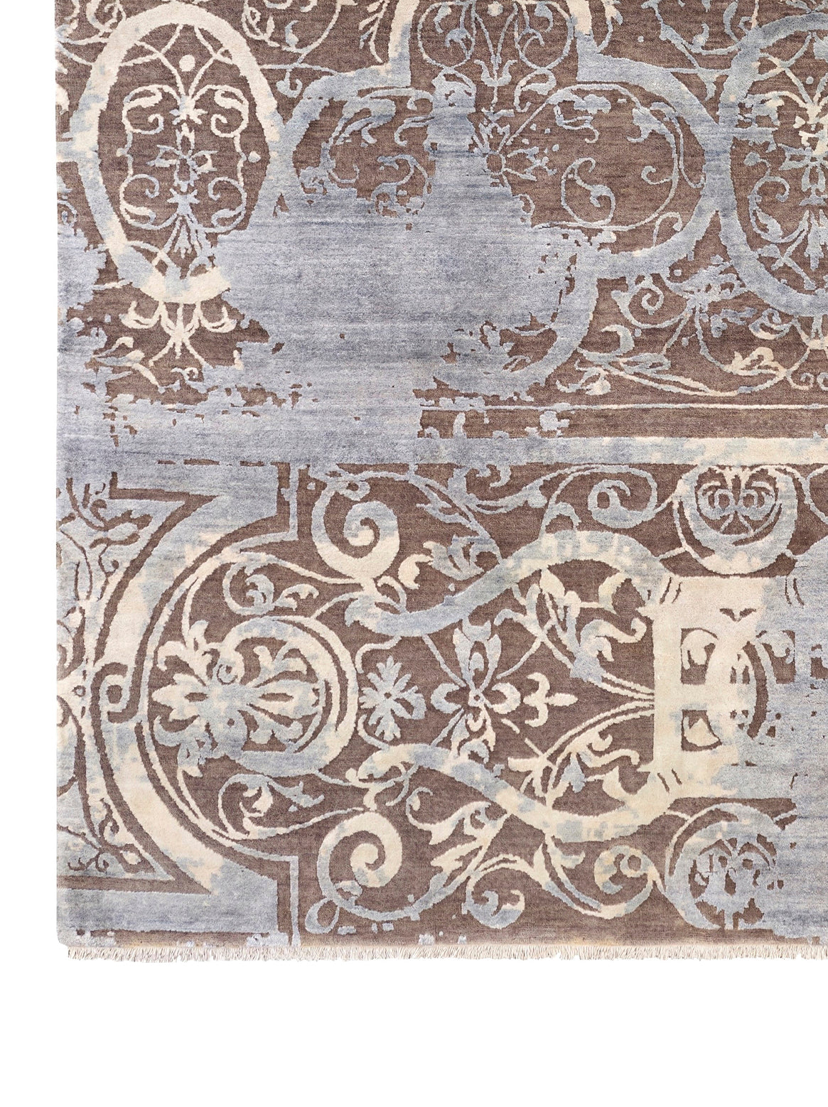 Product: Luxury Carpet | Color: Blue | Size: 5'6" x 8'