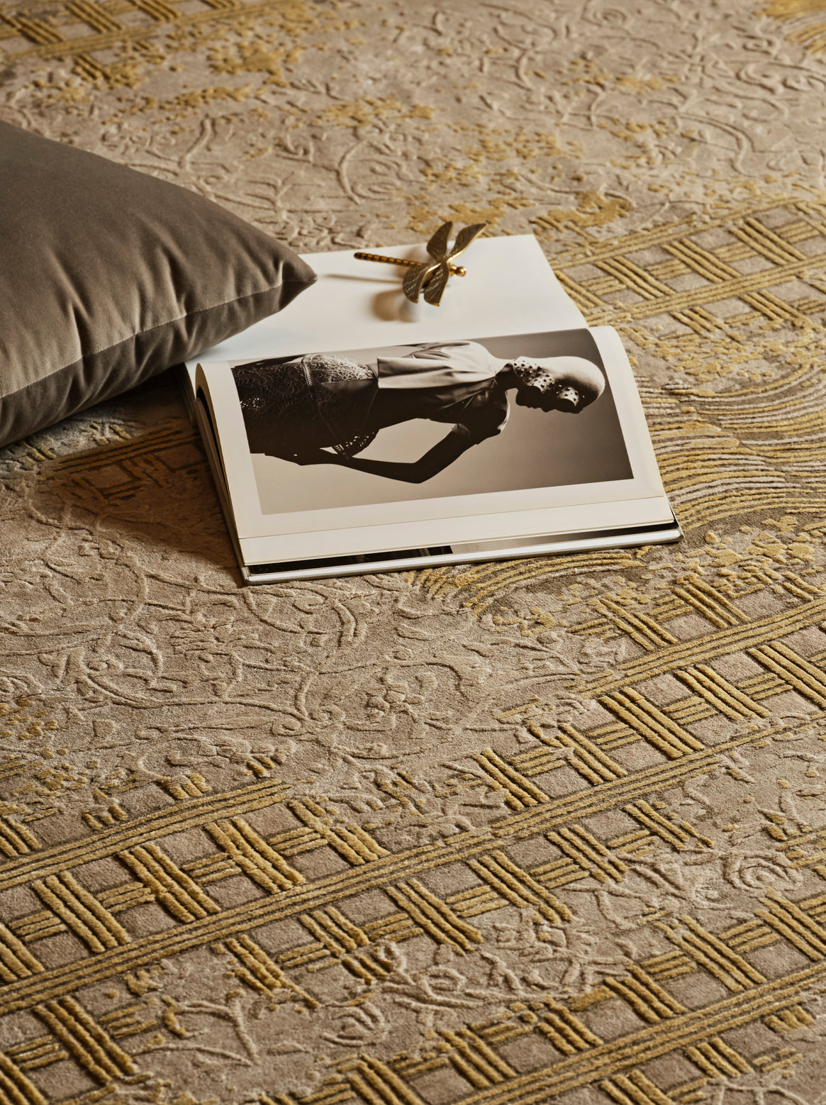Luxury hand knotted carpet made from Wool & Botanical Silk in gold color and 5'6" x 8' size