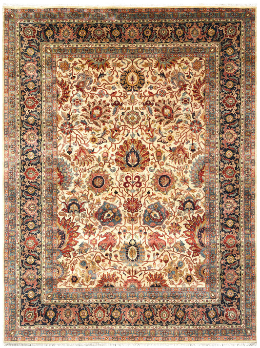 Luxury hand knotted carpet made from 100% Wool