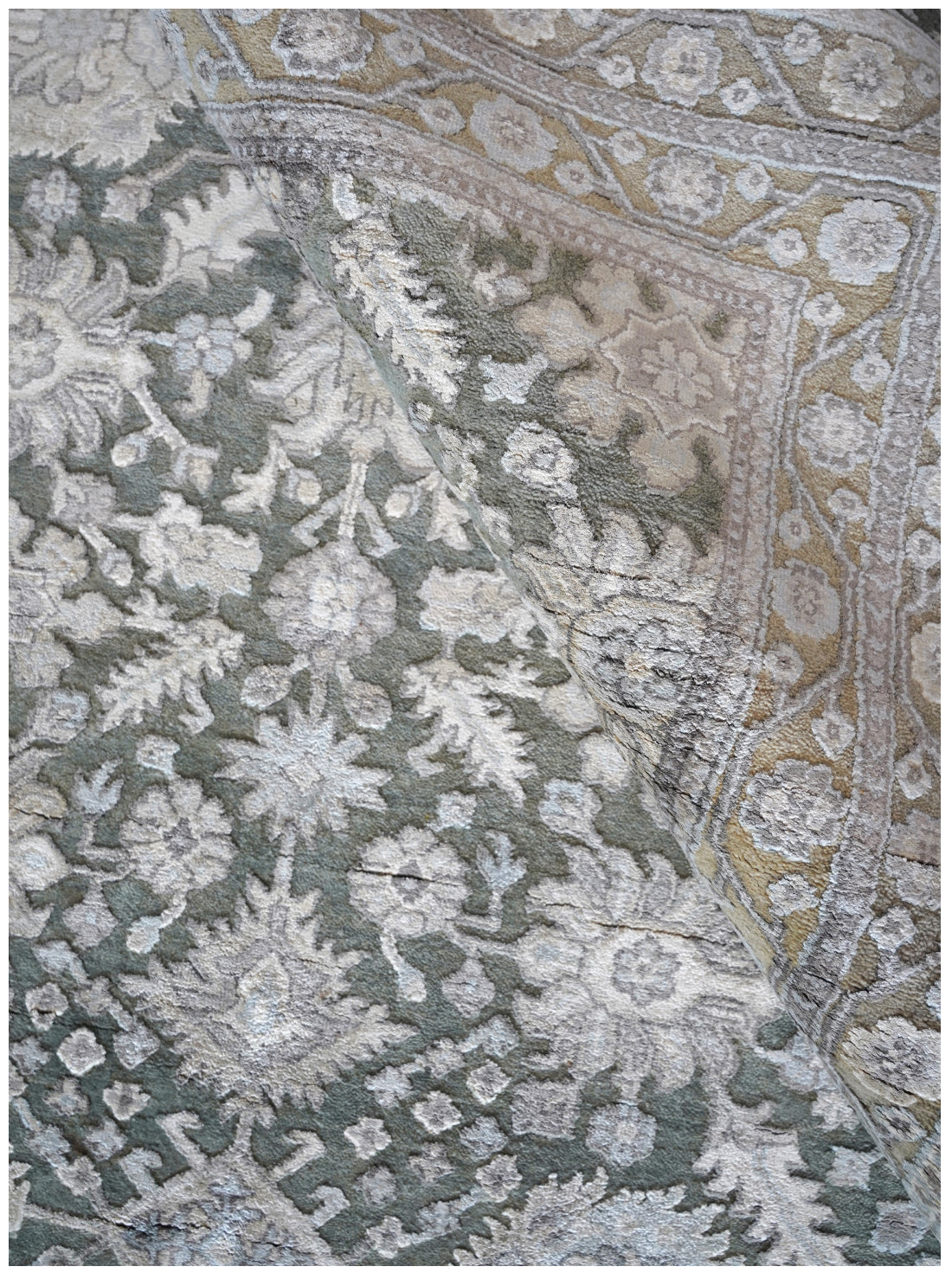 Luxury Carpet for Living Room