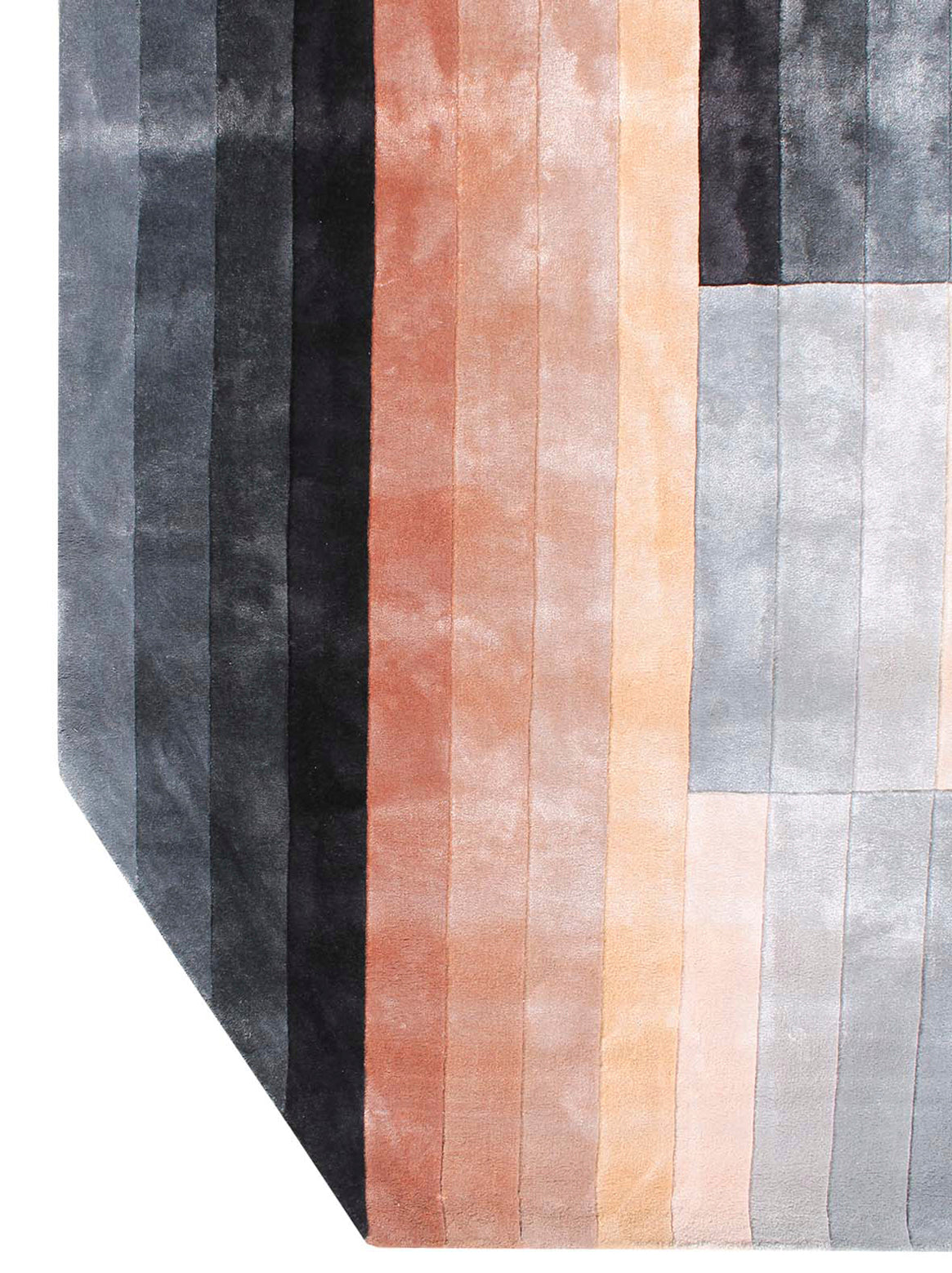 Product: Luxury Carpet | Color: Grey Peach | Size: 6' x 9'