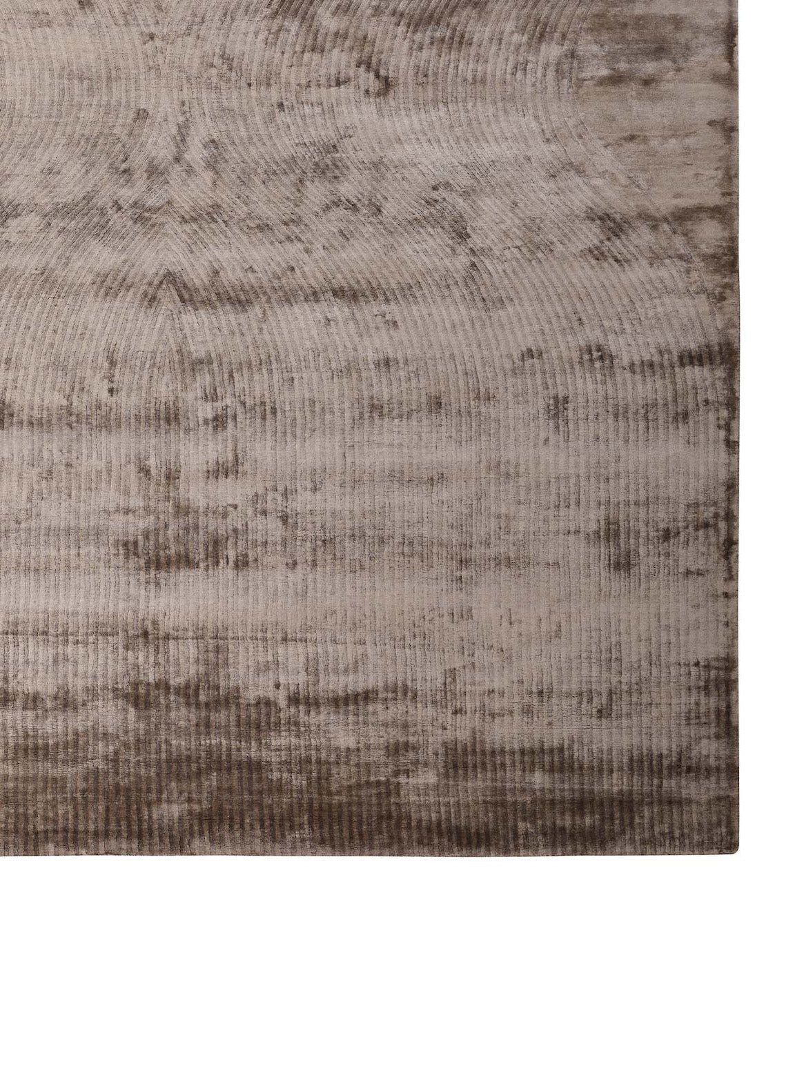 Product: Luxury Carpet | Color: Grey | Size: 5'6" x 8'