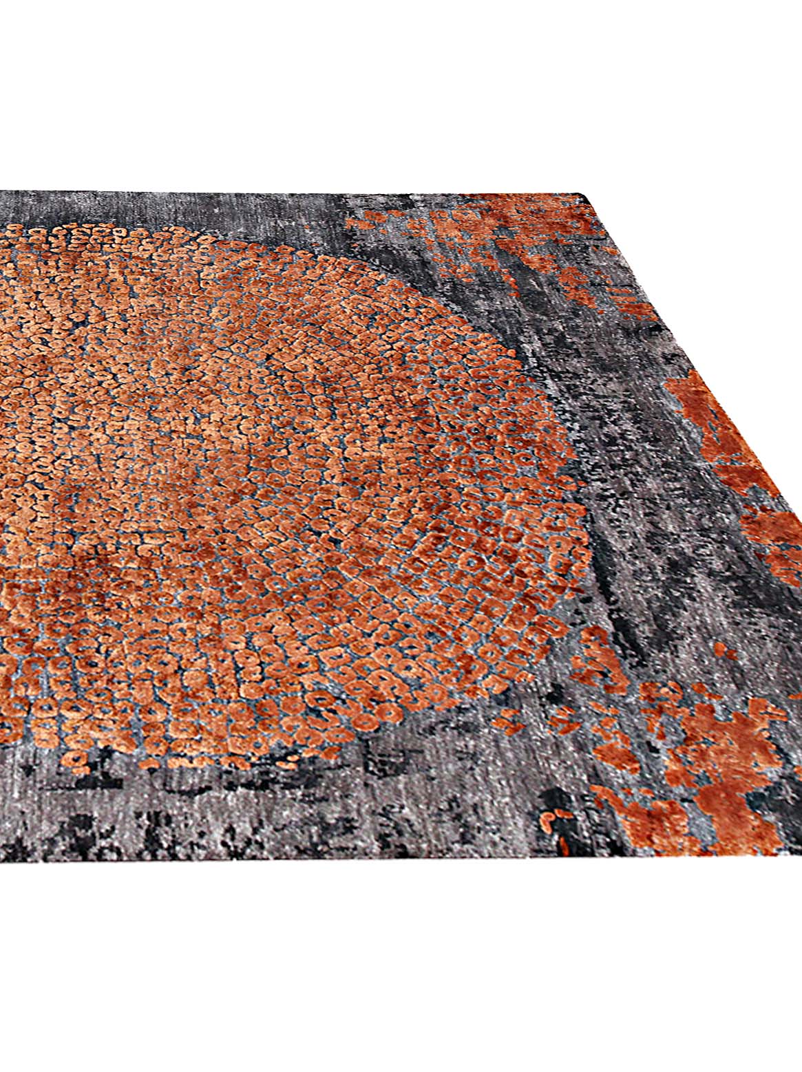 Product: Luxury Carpet | Color: Rust | Size: 5'6" x 8'