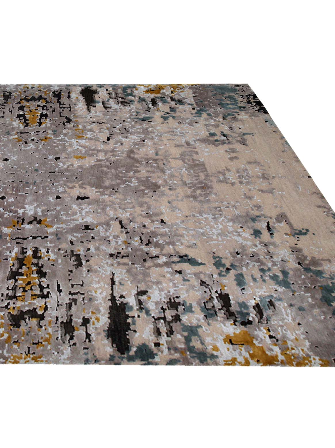 Product: Luxury Carpet | Color: Blue Gold | Size: 5'6" x 8'