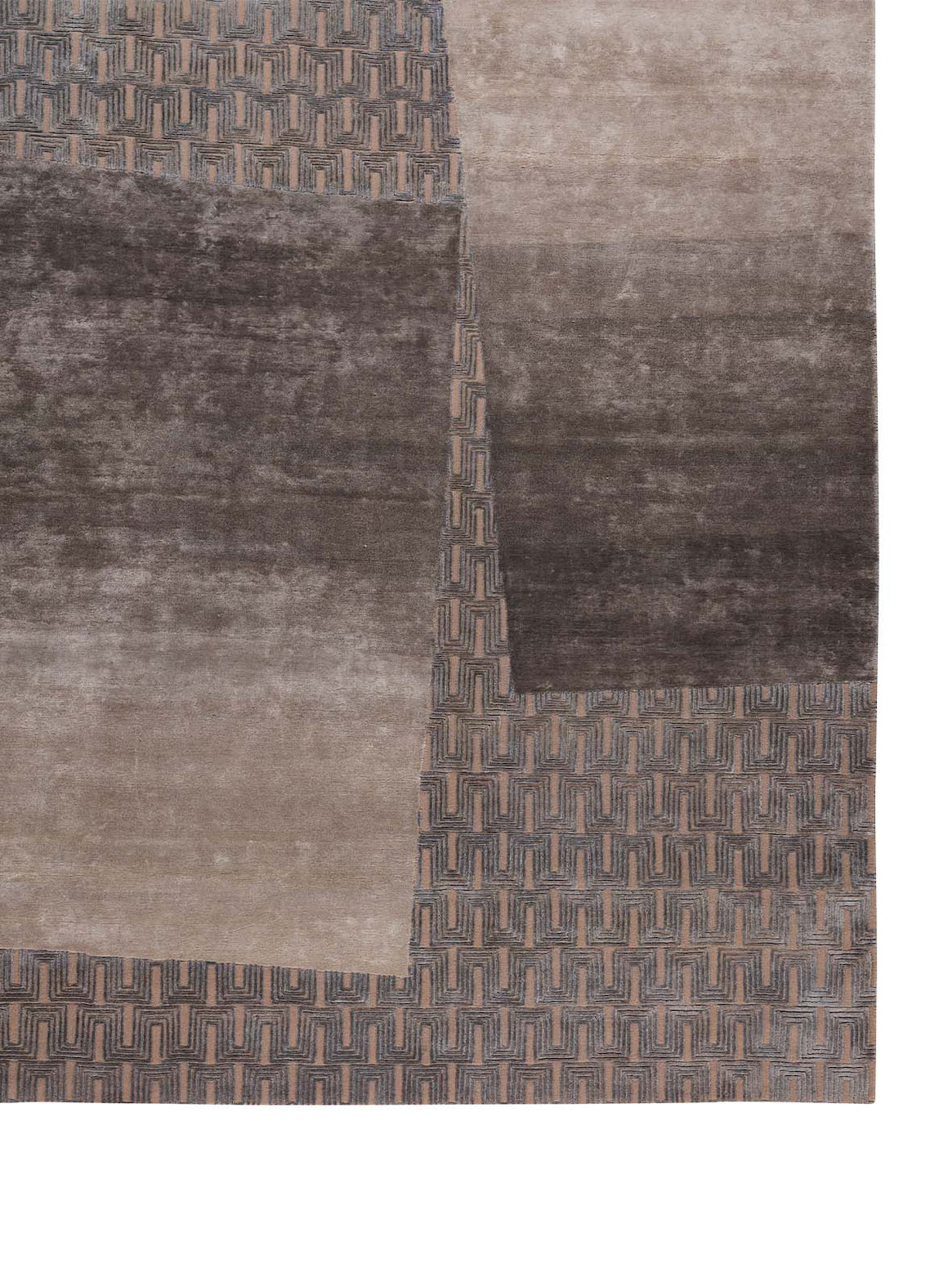 Product: Luxury Carpet | Color: Ash | Size: 5'6" x 8'