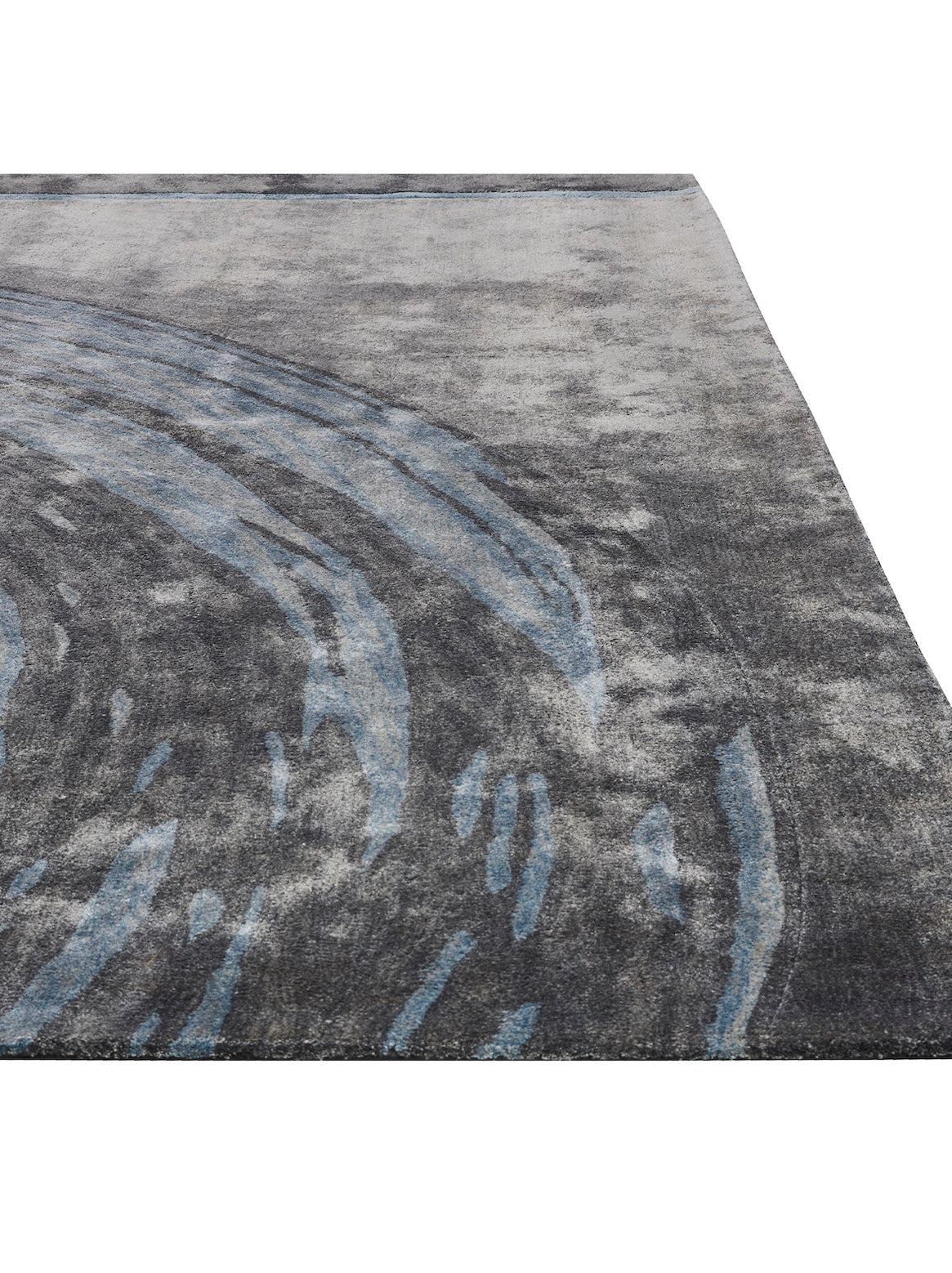 Product: Luxury Carpet | Color: Blue | Size: 3' x 5'