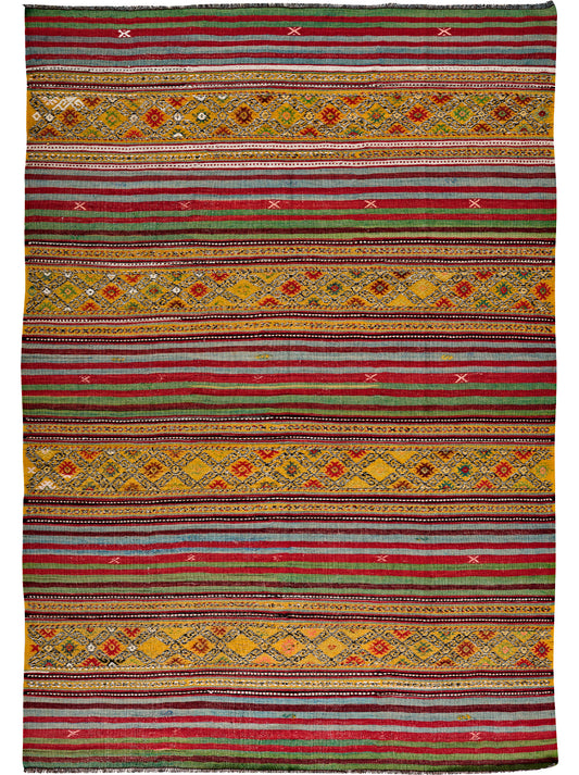 Luxury hand woven carpet made from 100% Wool