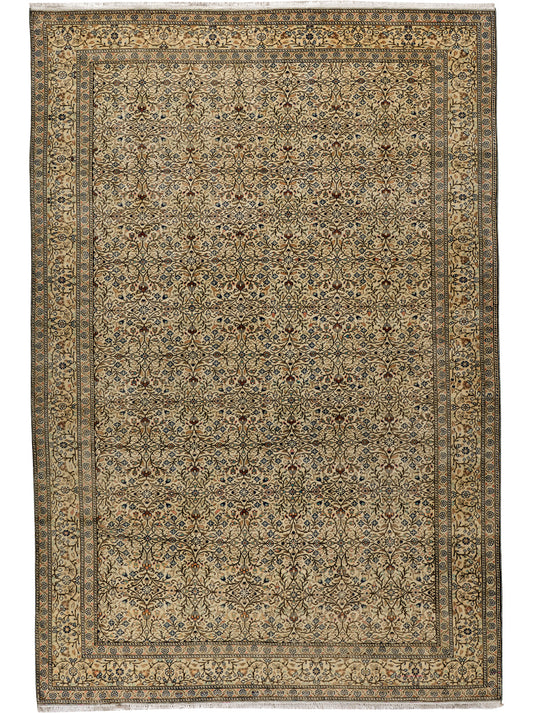 Luxury hand knotted carpet made from 100% Wool