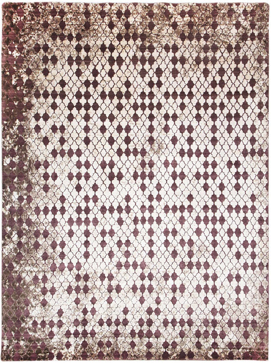 Luxury hand knotted carpet made from Wool & Botanical Silk