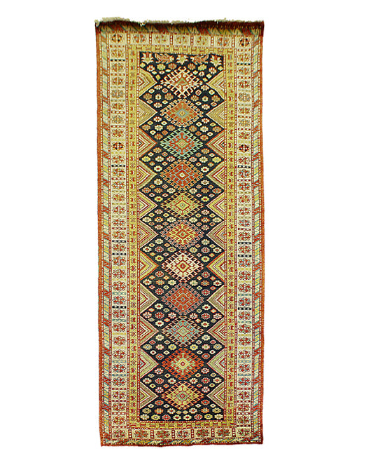 Luxury hand knotted carpet made from 100% Wool