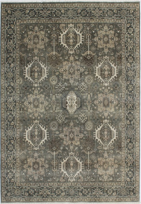 Luxury hand knotted carpet made from 100% Wool