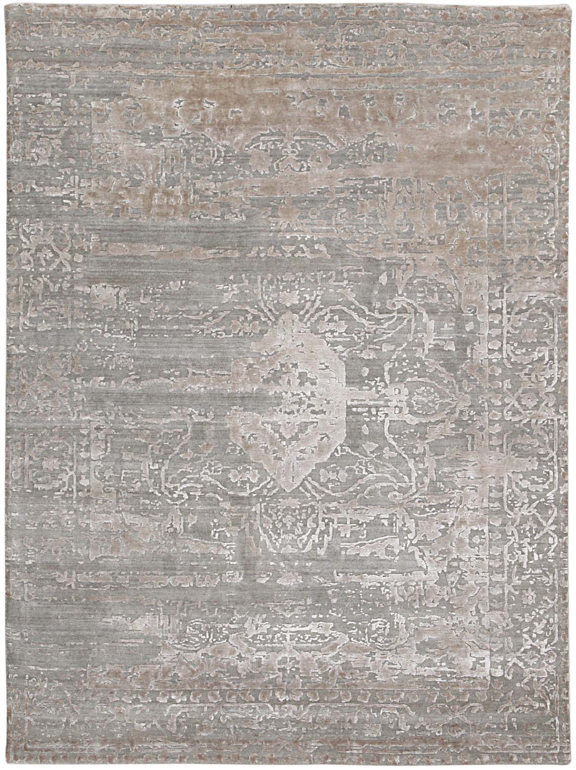 Hands ZAYNA Grey Luxury Carpet - Wool & Botanical Silk, Hand Knotted (5'6" x 8')